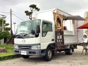 タイタンダッシュ　中古キッチンカー