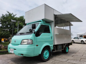 日産バネット　中古キッチンカー