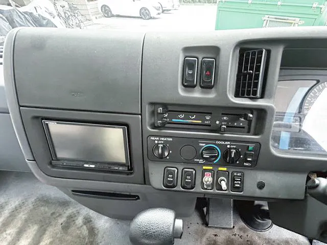 r828-19